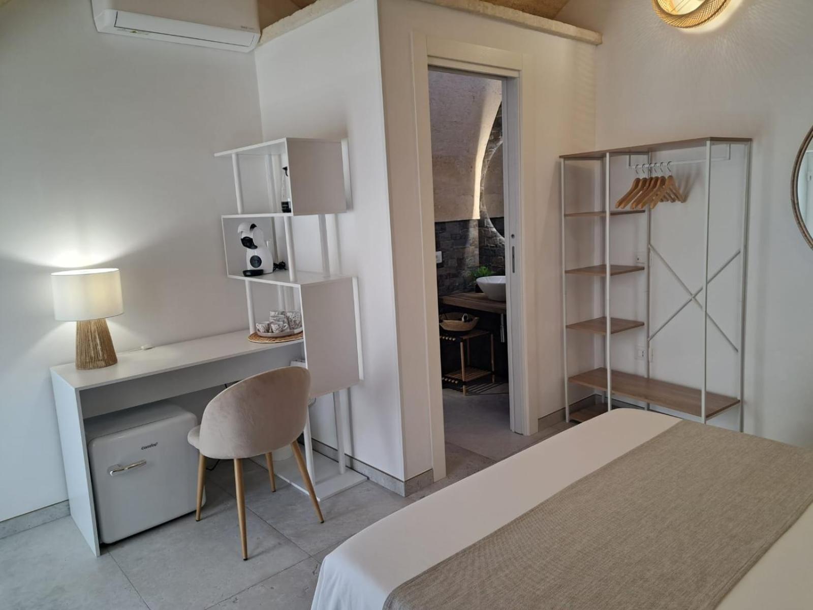 Mae Apulian Rooms Grottaglie Εξωτερικό φωτογραφία