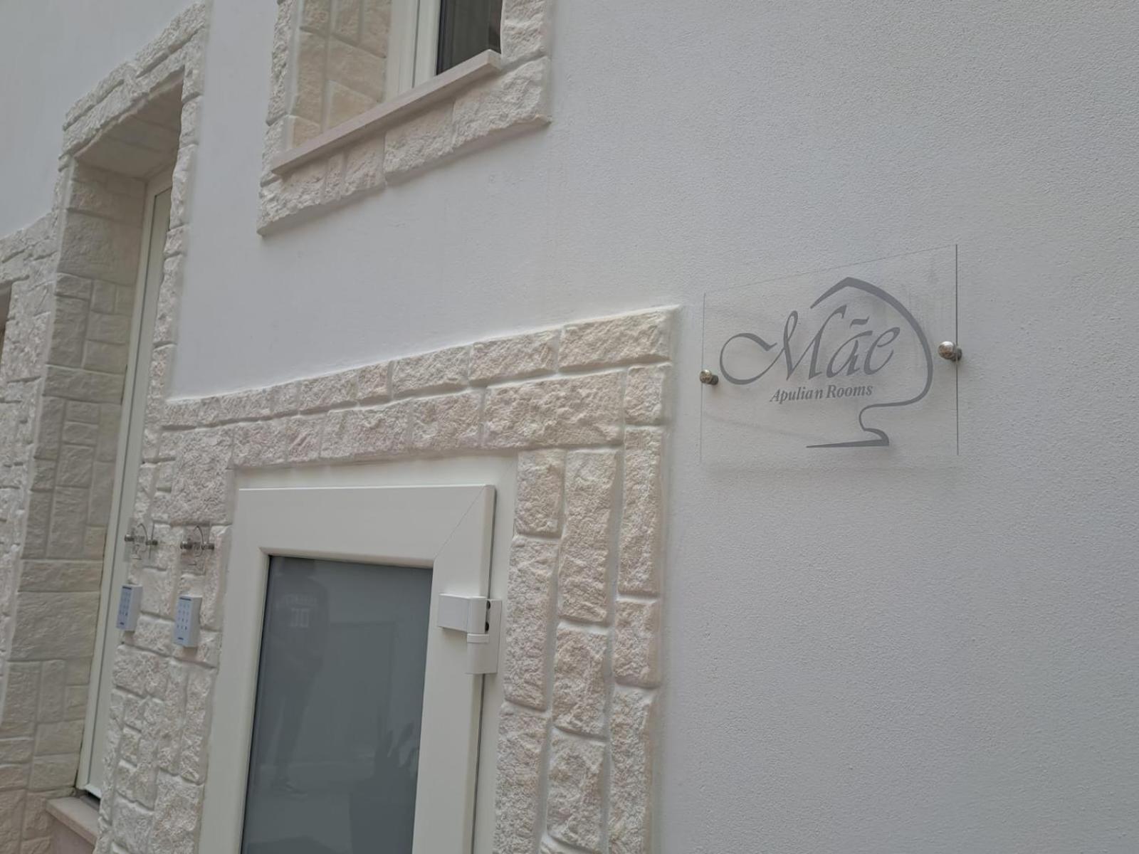 Mae Apulian Rooms Grottaglie Εξωτερικό φωτογραφία
